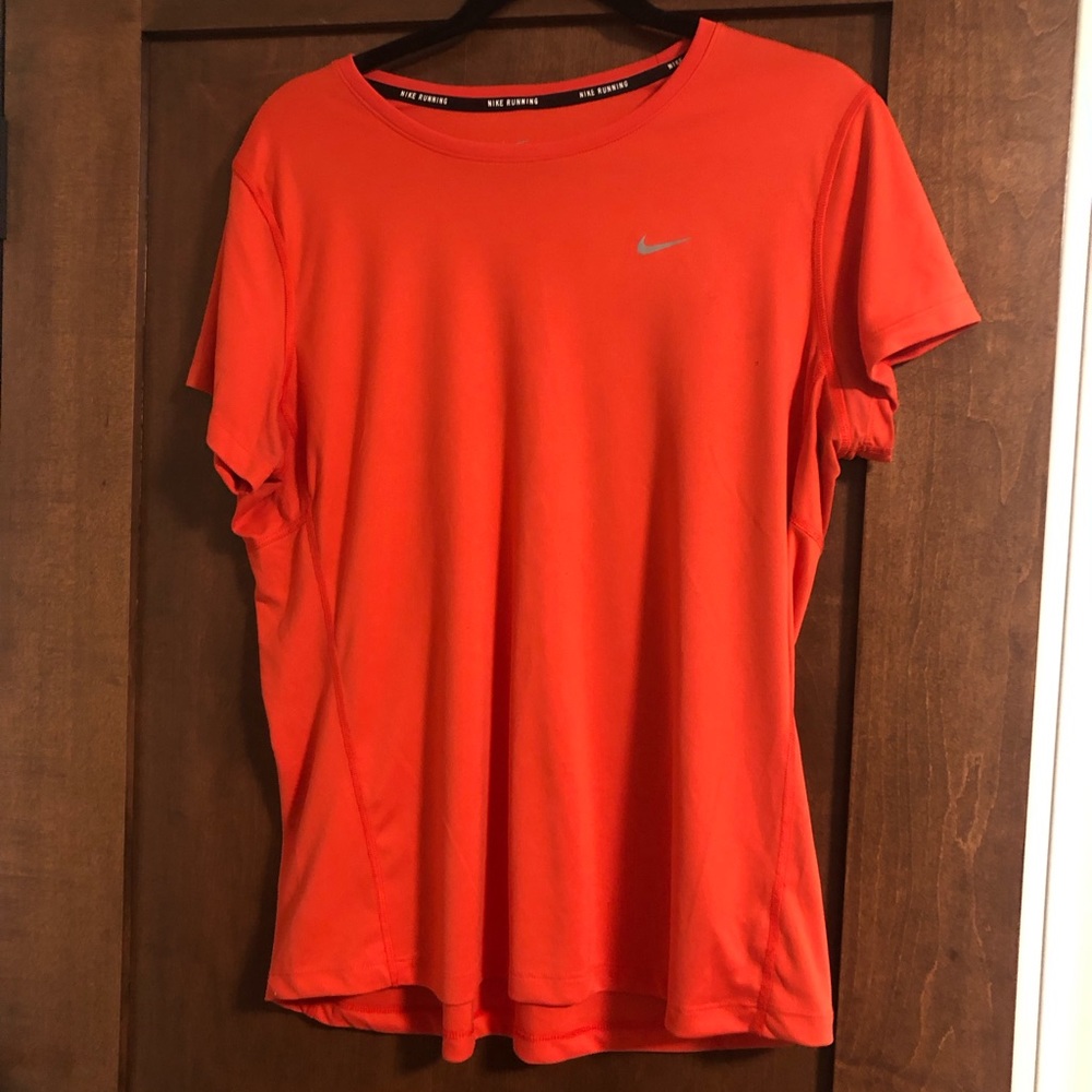 Nike dri-fit top